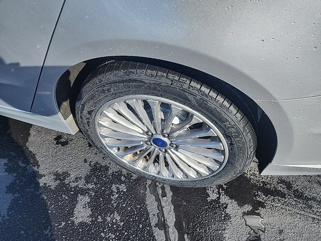 Used 2014 Ford Fusion Titanium FWD image 5