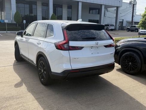 Used 2025 Honda CR-V EX image 4