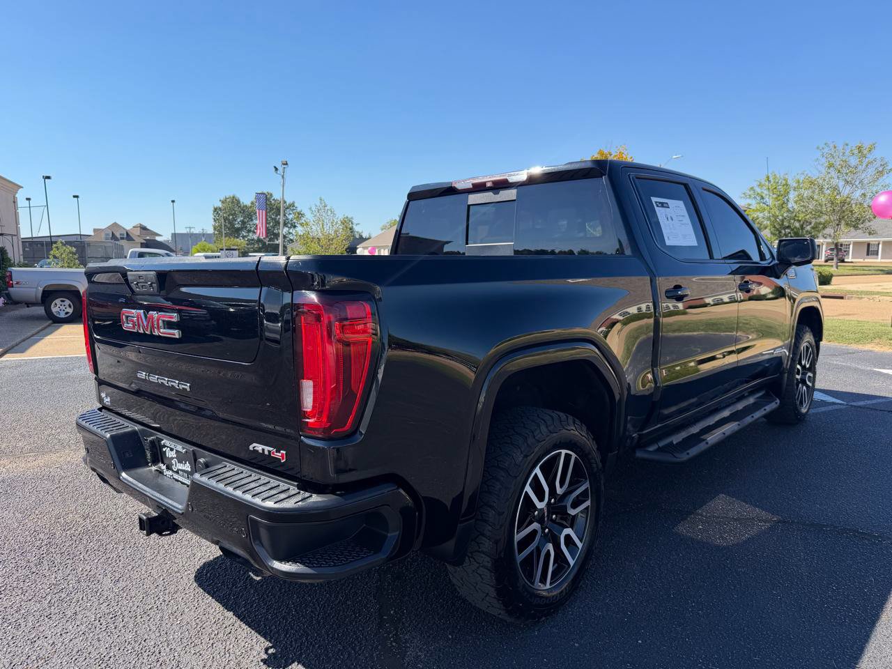 Used 2019 GMC Sierra 1500 AT4 w/ AT4 Premium Package AWD/4WD image 4