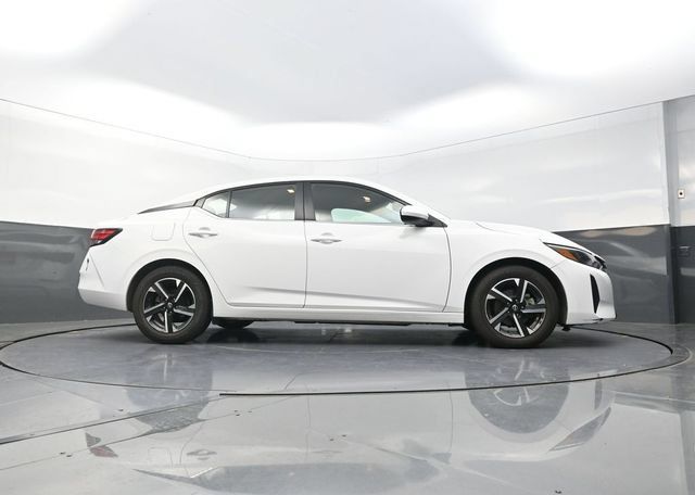 Used 2024 Nissan Sentra SV FWD image 38
