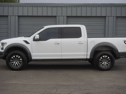 Used 2019 Ford F150 Raptor w/ Equipment Group 802A Luxury AWD/4WD image 2
