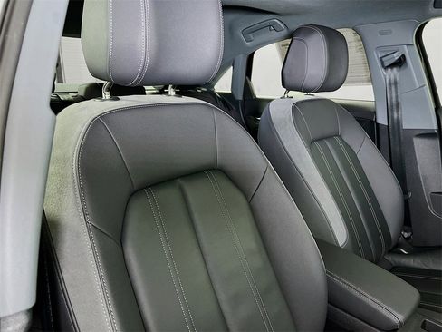 Used 2024 Audi A3 2.0T Premium w/ Convenience Package image 26