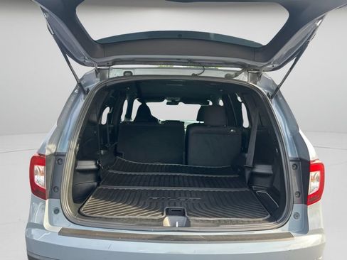 Used 2022 Honda Pilot Sport image 11