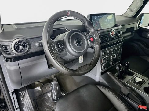 Used 2024 INEOS Grenadier Station Wagon AWD/4WD image 9