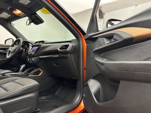 Used 2023 Chevrolet TrailBlazer ACTIV w/ Sun and Liftgate Package AWD/4WD image 34
