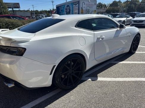 Used 2016 Chevrolet Camaro SS image 3