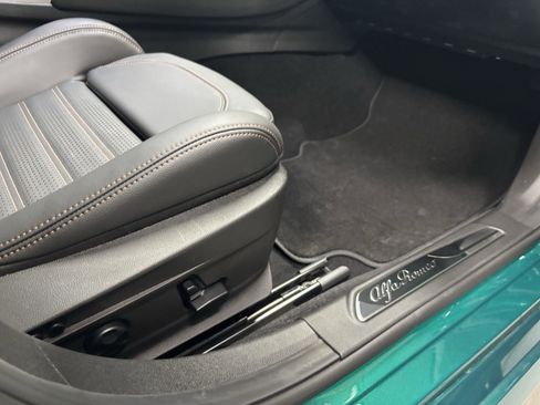 New 2025 Alfa Romeo Giulia AWD w/ Driving Assist Package image 7