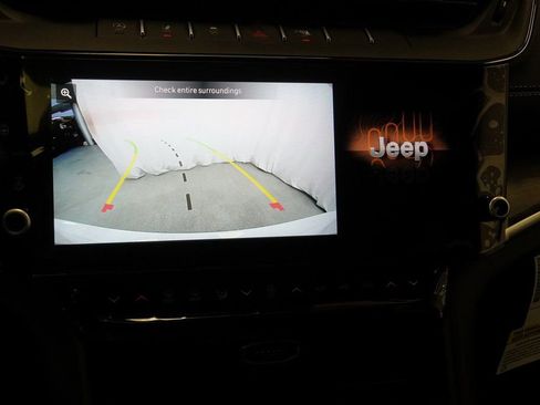 New 2026 Jeep Grand Cherokee Altitude AWD/4WD image 24