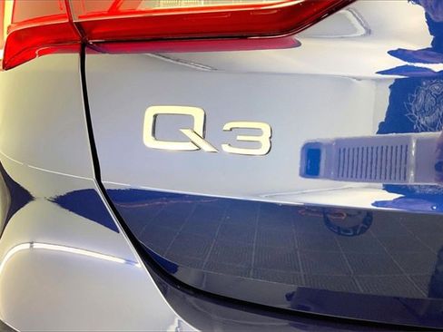 Certified 2025 Audi Q3 2.0T Premium image 8