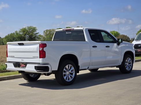 New 2026 Chevrolet Silverado 1500 Custom RWD image 3