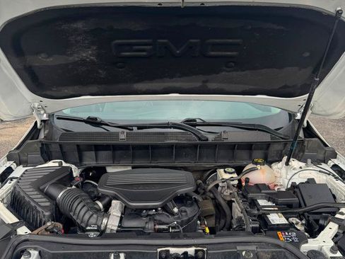 Used 2017 GMC Acadia Denali w/ Technology Package AWD/4WD image 27
