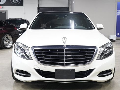 Used 2017 Mercedes-Benz S 550 Sedan w/ Premium Package image 8