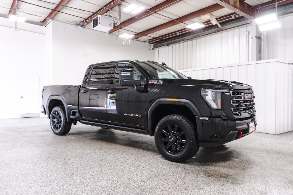 Used 2025 GMC Sierra 2500 AT4 w/ AT4 Premium Plus Package AWD/4WD image 1