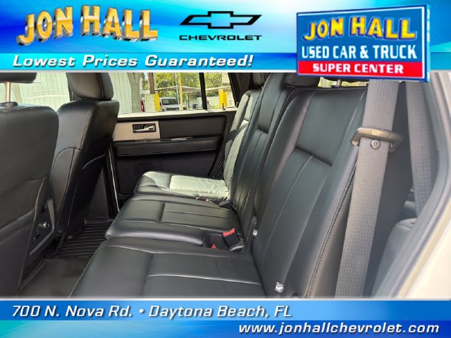 Used 2017 Ford Expedition XLT w/ Equipment Group 201A RWD image 19