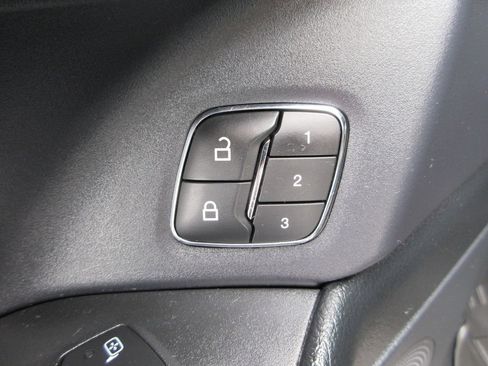 Used 2021 Ford Expedition Limited AWD/4WD image 23