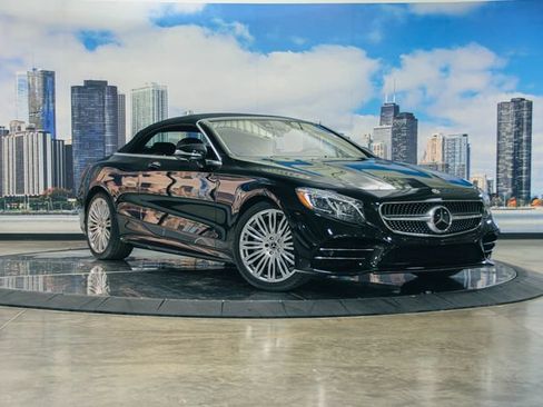 Used 2019 Mercedes-Benz S 560 Cabriolet image 2