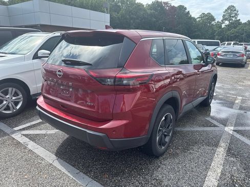 Used 2025 Nissan Rogue SV AWD/4WD image 5
