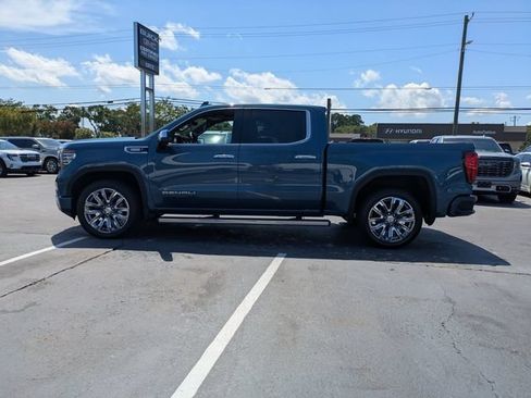 Used 2024 GMC Sierra 1500 Denali w/ Denali Reserve Package AWD/4WD image 8