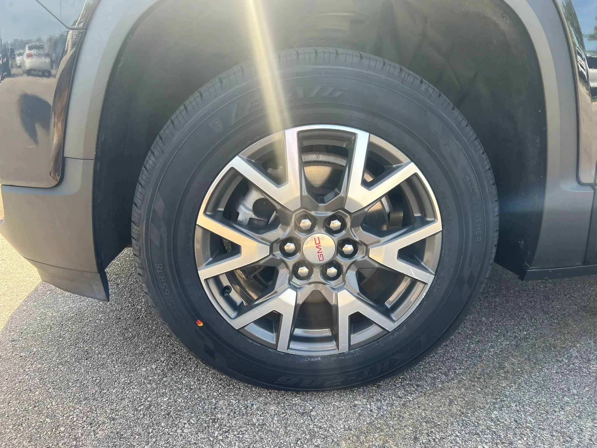Used 2022 GMC Acadia SLE AWD/4WD image 16