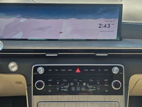 Used 2025 Genesis GV80 3.5T Prestige AWD/4WD image 13
