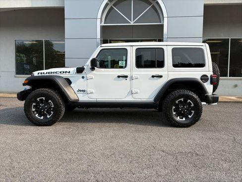 Certified 2025 Jeep Wrangler Unlimited Rubicon 4xe w/ Convenience Group AWD/4WD image 3