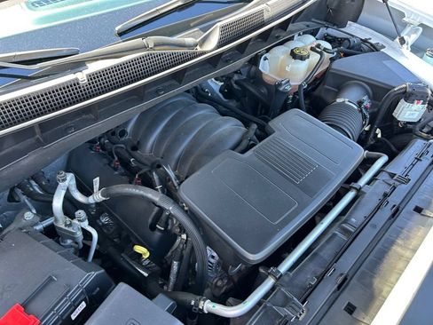 Used 2022 Chevrolet Silverado 1500 High Country w/ Technology Package AWD/4WD image 14