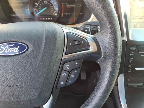 Used 2018 Ford Edge Titanium AWD/4WD image 19