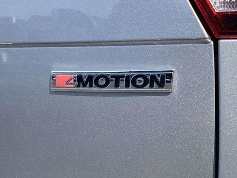 Used 2021 Volkswagen Tiguan SE AWD/4WD image 12
