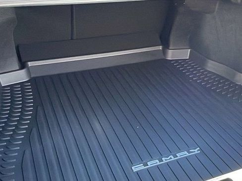 New 2026 Toyota Camry SE image 31