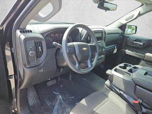 New 2026 Chevrolet Silverado 1500 Custom RWD image 3