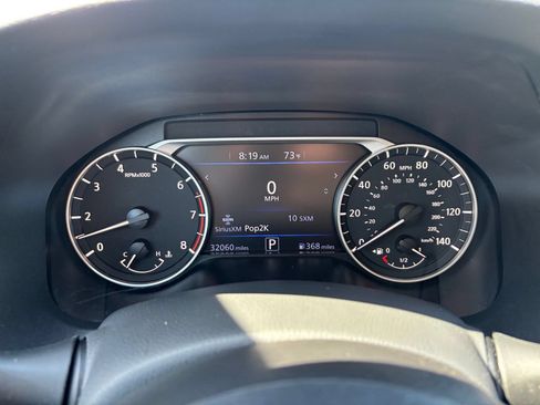 Used 2025 Nissan Altima 2.5 SV FWD image 40