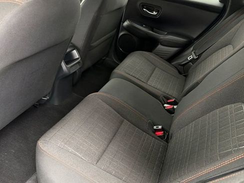 Certified 2025 Honda HR-V Sport image 14