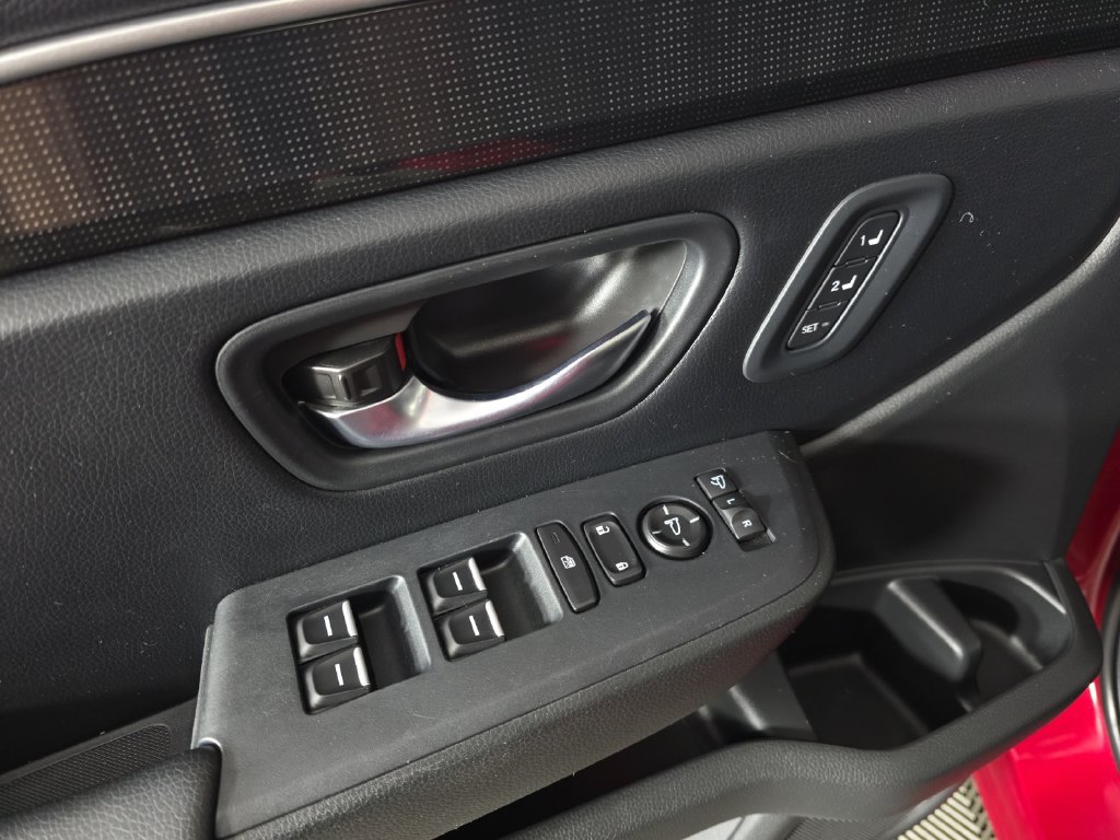 Used 2025 Honda Pilot Black Edition image 22