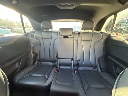 Used 2021 Audi Q8 Premium Plus image 22