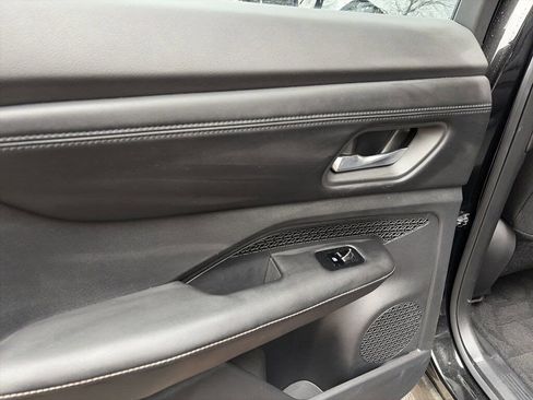 Certified 2023 Nissan Ariya FWD image 27