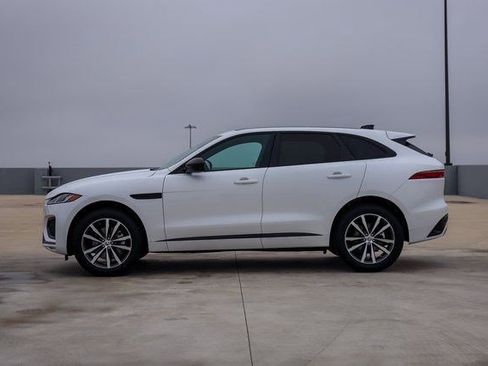 Used 2025 Jaguar F-PACE R-Dynamic S image 8