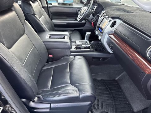 Used 2016 Toyota Tundra Limited w/ Exterior Package image 18