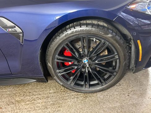 Used 2024 BMW M4 Coupe w/ Executive Package image 17