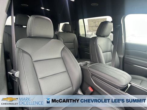 New 2026 Chevrolet Traverse LT w/ LPO, Floor Liner Package image 16