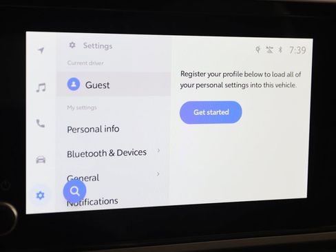 Used 2025 Toyota Camry SE image 31