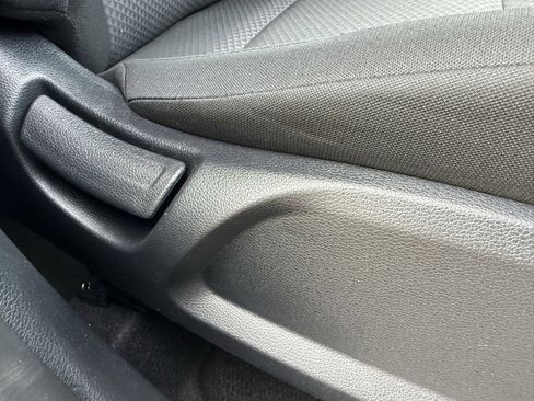 Used 2024 Kia Soul LX w/ Option Group 015 image 40