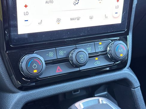 New 2025 Ford Ranger XLT w/ Equipment Group 301A High image 19