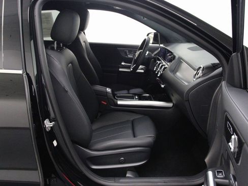 Certified 2025 Mercedes-Benz GLA 250 4MATIC image 21