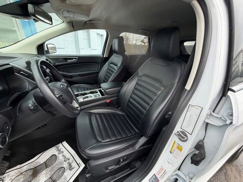 Used 2024 Ford Edge SEL image 9