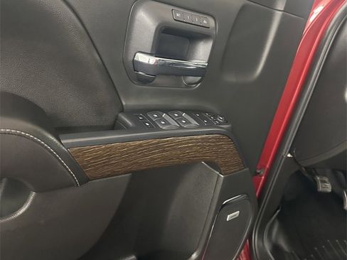 Used 2018 GMC Sierra 2500 Denali w/ Duramax Plus Package image 10