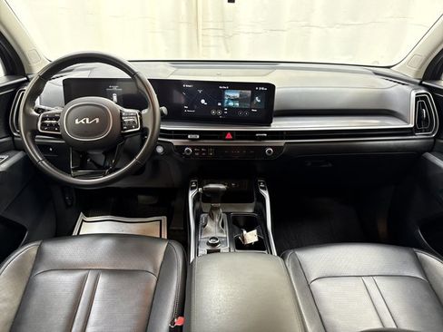 Certified 2024 Kia Sorento S image 15