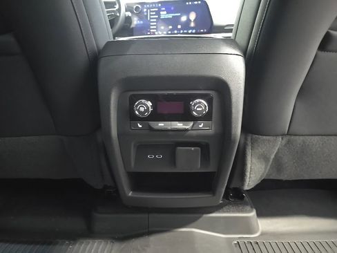 Used 2024 Chevrolet Traverse RS w/ LPO, Floor Liner Package image 27