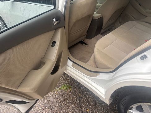 Used 2009 Nissan Altima 2.5 S FWD image 11