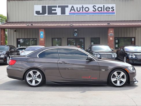 Used 2011 BMW 328i Convertible RWD image 15
