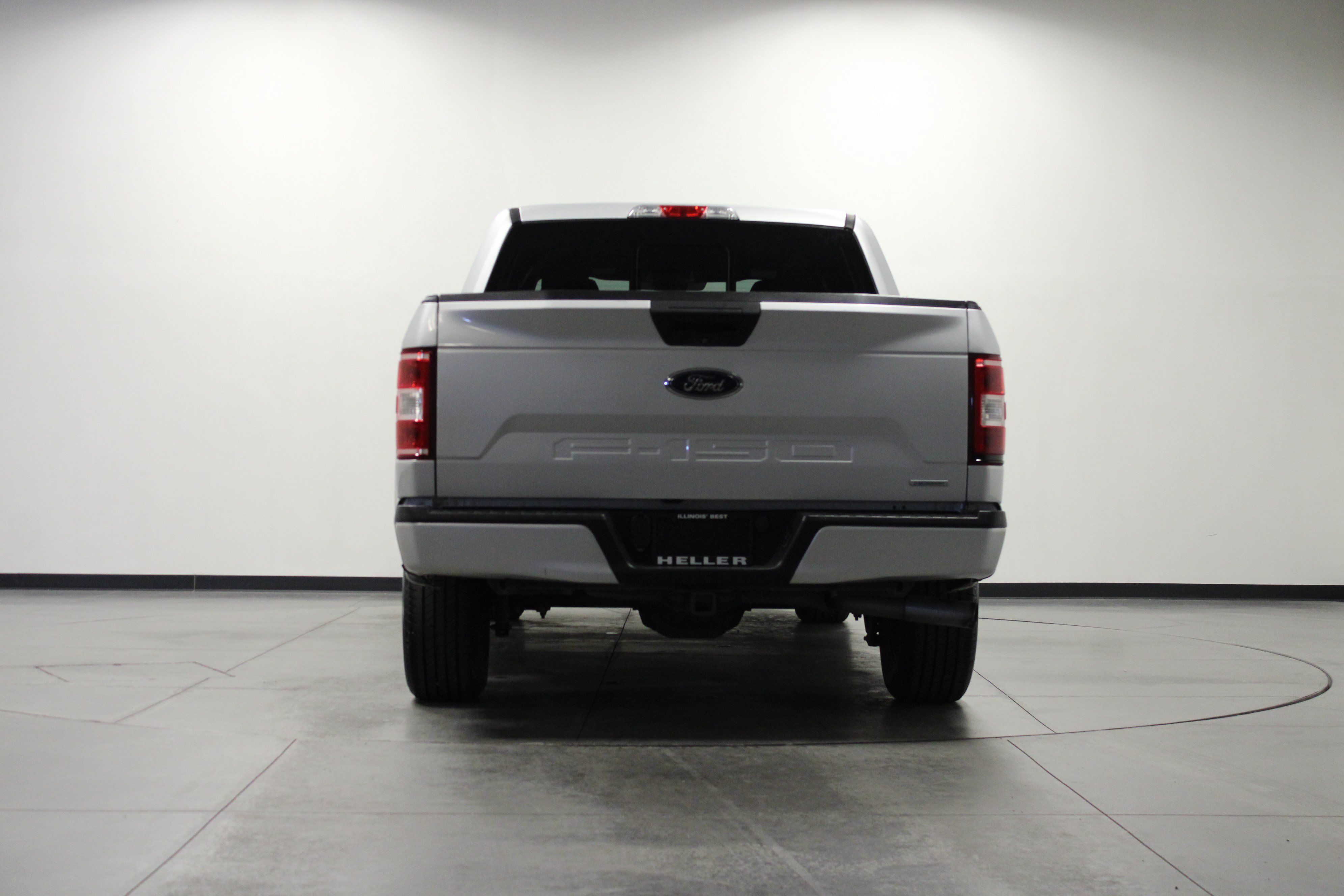 Used 2019 Ford F150 XLT w/ Equipment Group 302A Luxury RWD image 5